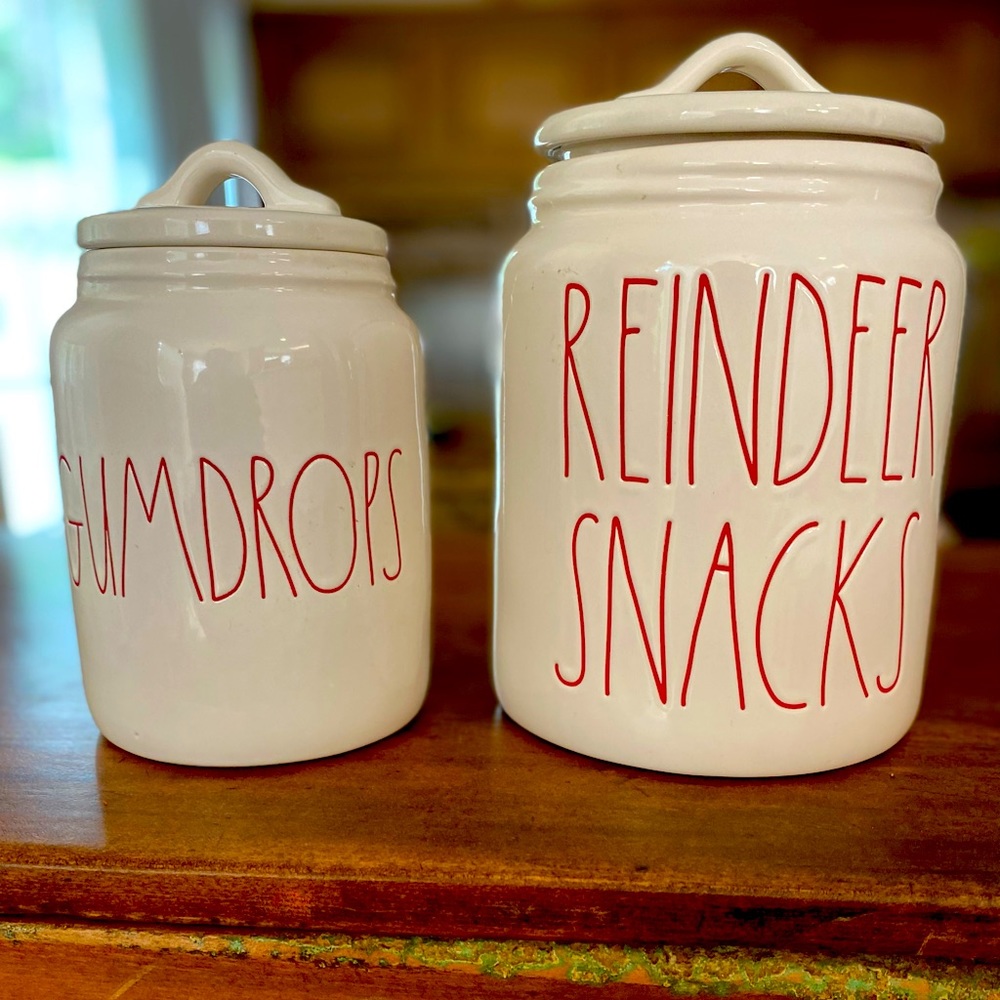 Rae Dunn Christmas Canister’s 🎄